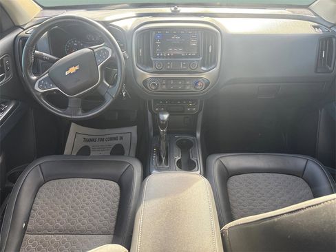 Used 2022 Chevrolet Colorado Z71 image 13