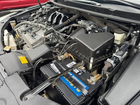 Used 2014 Toyota Avalon Limited image 46