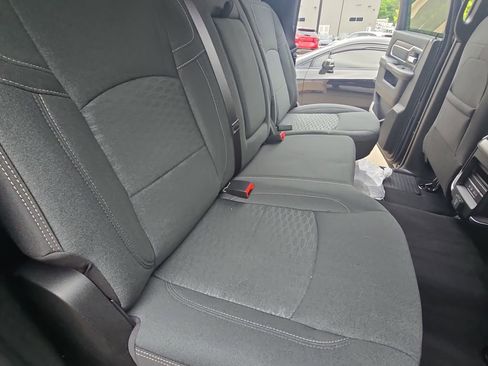 New 2026 RAM 2500 Big Horn AWD/4WD image 11