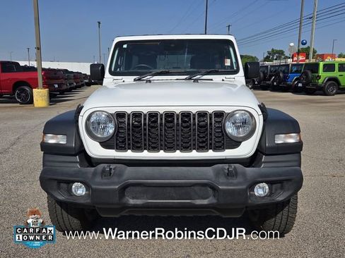 Used 2024 Jeep Wrangler Unlimited Sport w/ Convenience Group AWD/4WD image 2