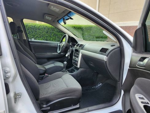 Used 2010 Chevrolet Cobalt LT w/ Preferred Equipment Group FWD image 6