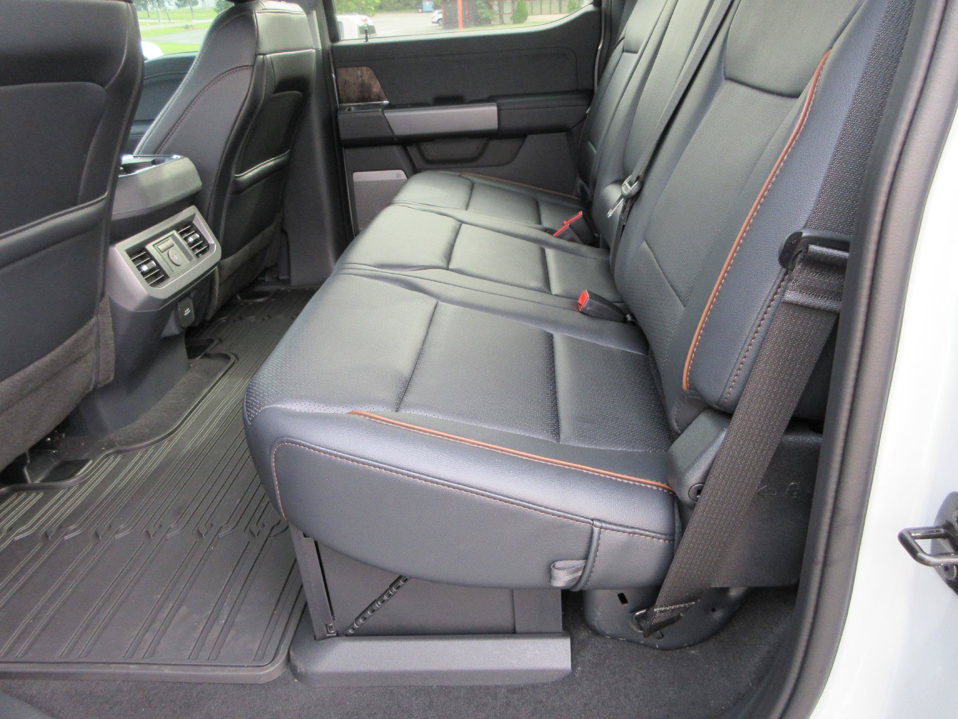 Used 2026 Ford F250 Lariat w/ Black Appearance Package AWD/4WD image 13
