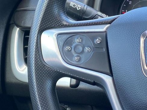 Used 2023 GMC Terrain SLE w/ Driver Convenience Package AWD/4WD image 8