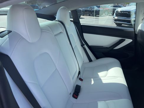 Used 2019 Tesla Model 3 Long Range AWD/4WD image 17