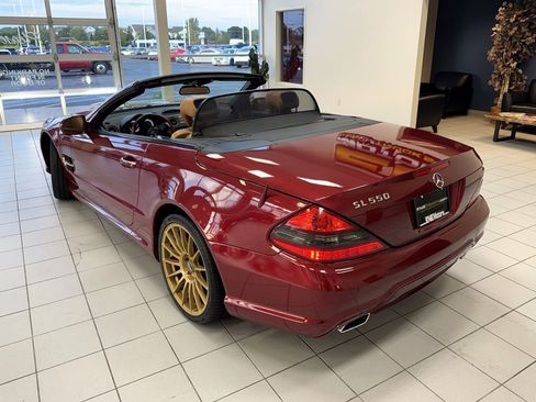 Used 2011 Mercedes-Benz SL 550 image 38