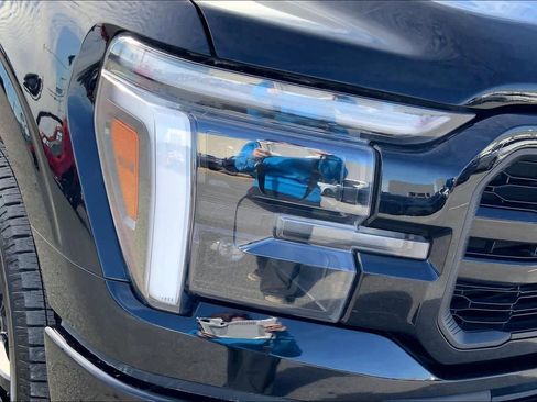 Certified 2024 Ford F150 Lariat w/ Equipment Group 502A High image 28