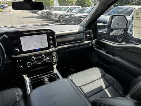 Used 2023 Ford F250 Lariat w/ Lariat Ultimate Package AWD/4WD image 17