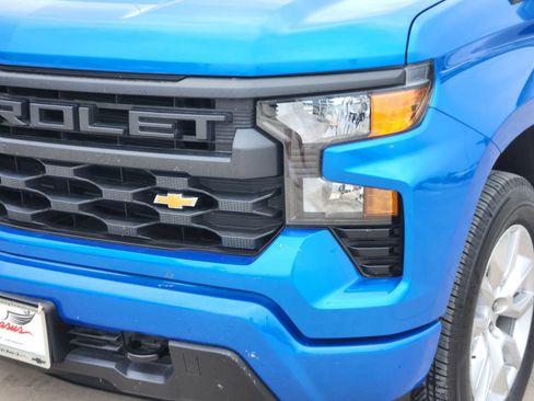 Used 2025 Chevrolet Silverado 1500 Custom RWD image 9