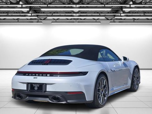 Used 2026 Porsche 911 Carrera RWD image 9