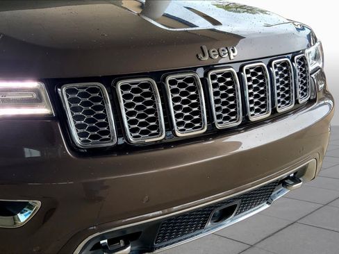 Used 2021 Jeep Grand Cherokee Overland AWD/4WD image 29