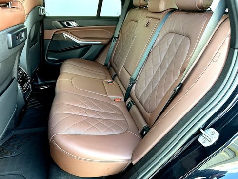 Used 2023 BMW X5 sDrive40i w/ M Sport Package RWD image 18
