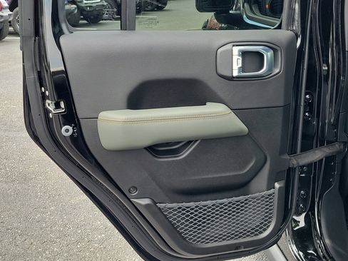New 2026 Jeep Gladiator Mojave AWD/4WD image 11