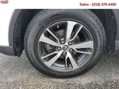Used 2018 Toyota RAV4 XLE w/ Plus Extra Value Package AWD/4WD image 20