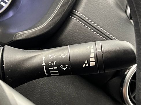 Used 2025 Nissan Sentra SV image 37