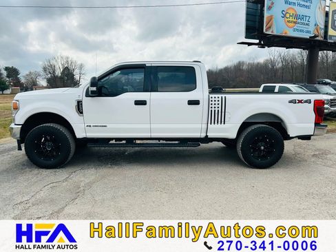Used 2020 Ford F250 XLT image 2