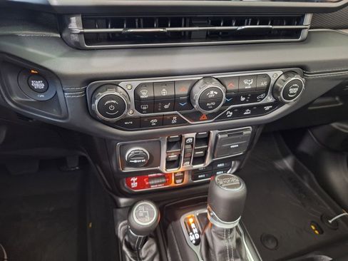 New 2025 Jeep Wrangler Unlimited Rubicon 392 image 23