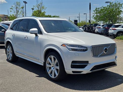Used 2019 Volvo XC90 T8 Inscription w/ Advanced Package AWD/4WD image 6