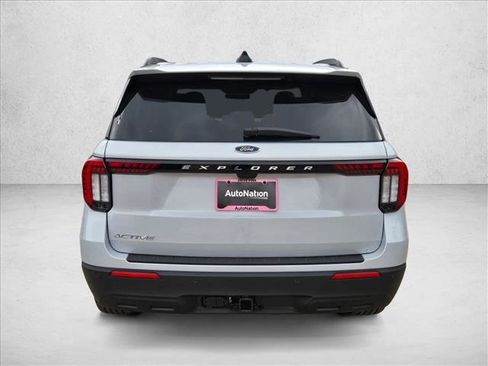 New 2026 Ford Explorer Active image 8