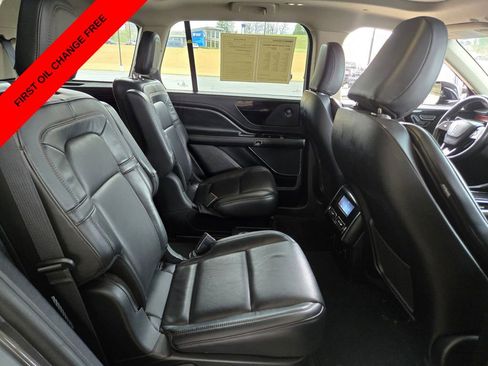 Used 2023 Lincoln Aviator Reserve AWD/4WD image 19