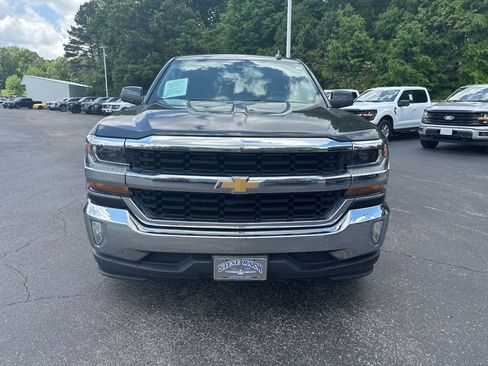 Used 2018 Chevrolet Silverado 1500 LT w/ LT Eassist Package RWD image 8
