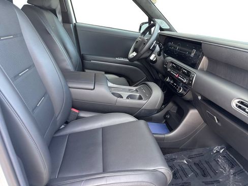 Used 2026 Hyundai Palisade Calligraphy AWD/4WD image 16
