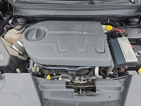 Used 2017 Jeep Cherokee Trailhawk image 22