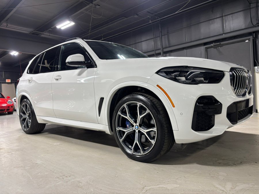 Used 2022 BMW X5 xDrive40i AWD/4WD image 2