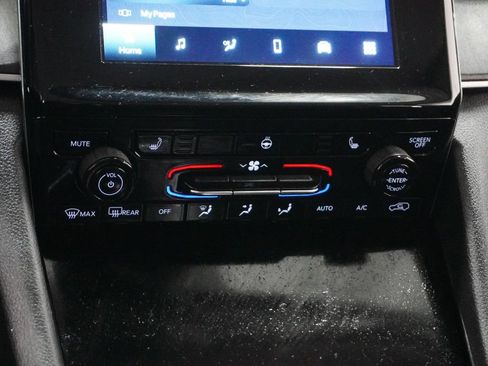 Used 2021 Jeep Grand Cherokee L Laredo w/ Luxury Tech Group I image 26