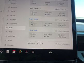 Used 2022 Tesla Model Y Long Range video 2