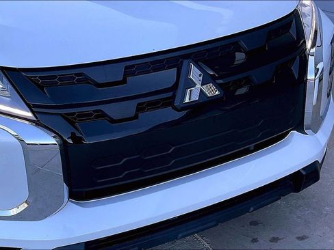 Used 2025 Mitsubishi Outlander Sport LE image 30