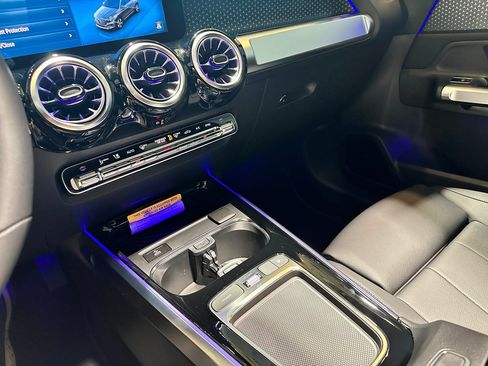 New 2026 Mercedes-Benz GLB 250 4MATIC image 12