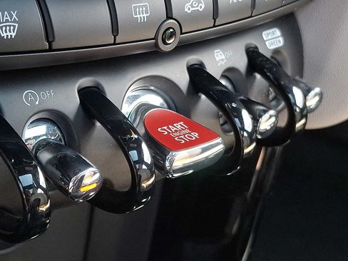 Used 2024 MINI Cooper S FWD image 21
