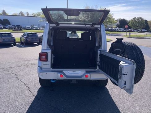 Used 2024 Jeep Wrangler High Altitude image 13