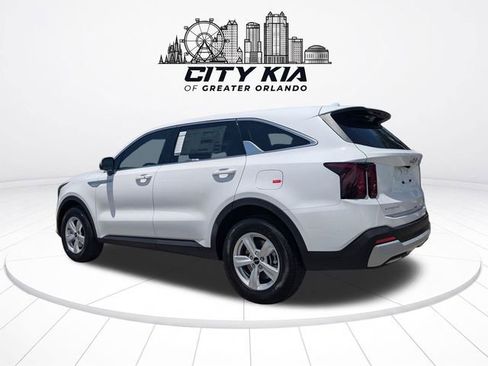 New 2026 Kia Sorento LX FWD image 5