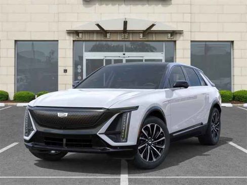 New 2026 Cadillac Lyriq Sport AWD/4WD image 7
