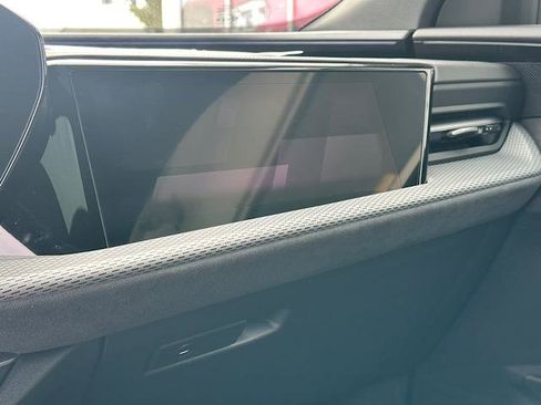 Used 2025 Audi SQ5 Prestige w/ Prestige Package image 29