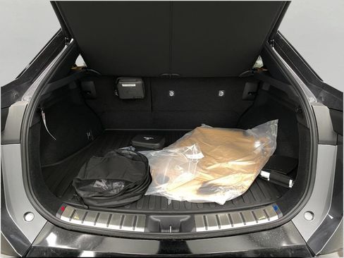 New 2026 Lexus RZ 350e 2WD image 5