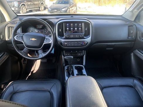 Used 2021 Chevrolet Colorado LT w/ Luxury Package image 3