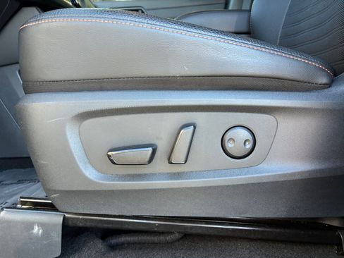 Used 2025 Nissan Pathfinder Rock Creek AWD/4WD image 14