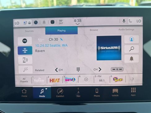 New 2025 Jeep Compass Limited w/ Elite Group AWD/4WD image 22