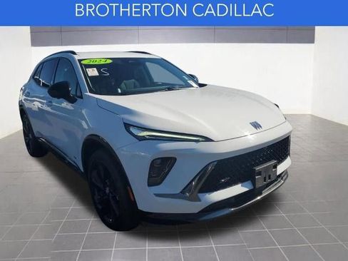 Certified 2024 Buick Envision Sport Touring image 2