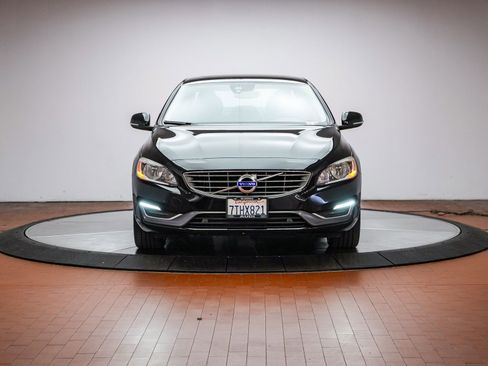 Used 2016 Volvo S60 T5 Premier image 7