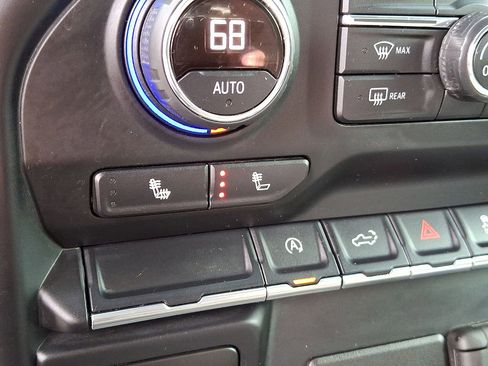 Certified 2020 Chevrolet Silverado 1500 LT Trail Boss w/ Convenience Package image 19