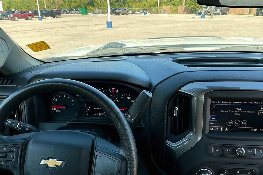 Used 2025 Chevrolet Silverado 2500 W/T RWD image 11