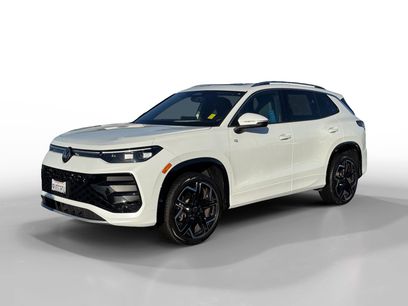 Certified 2025 Volkswagen Tiguan SEL R-Line