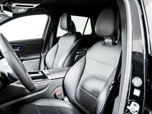 Certified 2026 Mercedes-Benz GLC 300 image 8