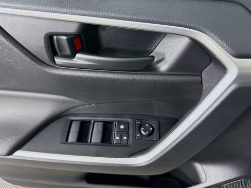 Certified 2025 Toyota RAV4 LE AWD/4WD image 22