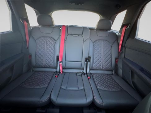 Certified 2025 Audi SQ7 Prestige w/ Prestige Package image 16