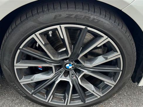 Used 2022 BMW 740i w/ M Sport Package RWD image 33