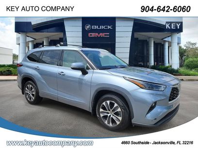 Used 2021 Toyota Highlander XLE